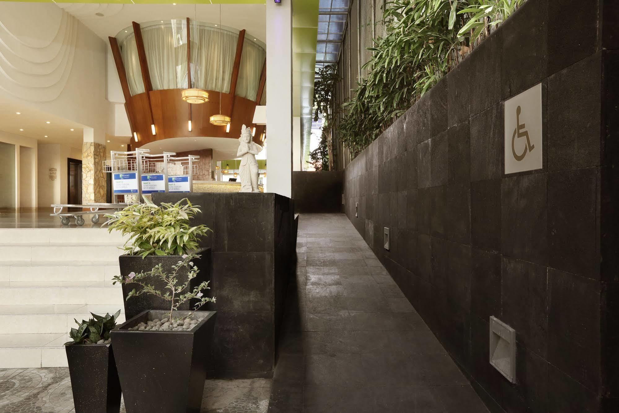 Diamond Hotel Kuta Lombok Dış mekan fotoğraf